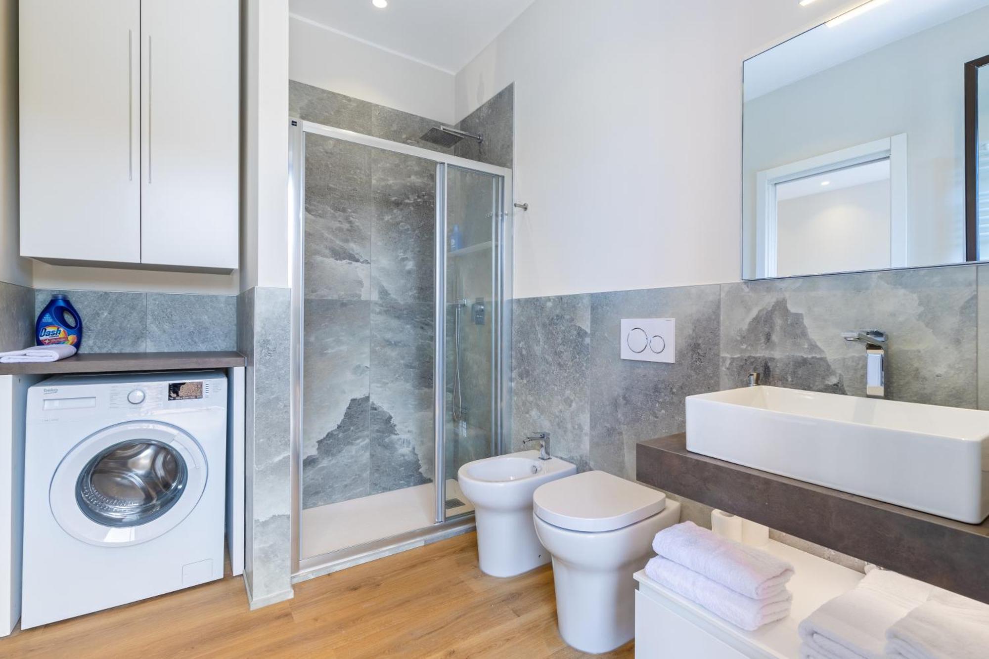 C8 Apartments Asti Luaran gambar