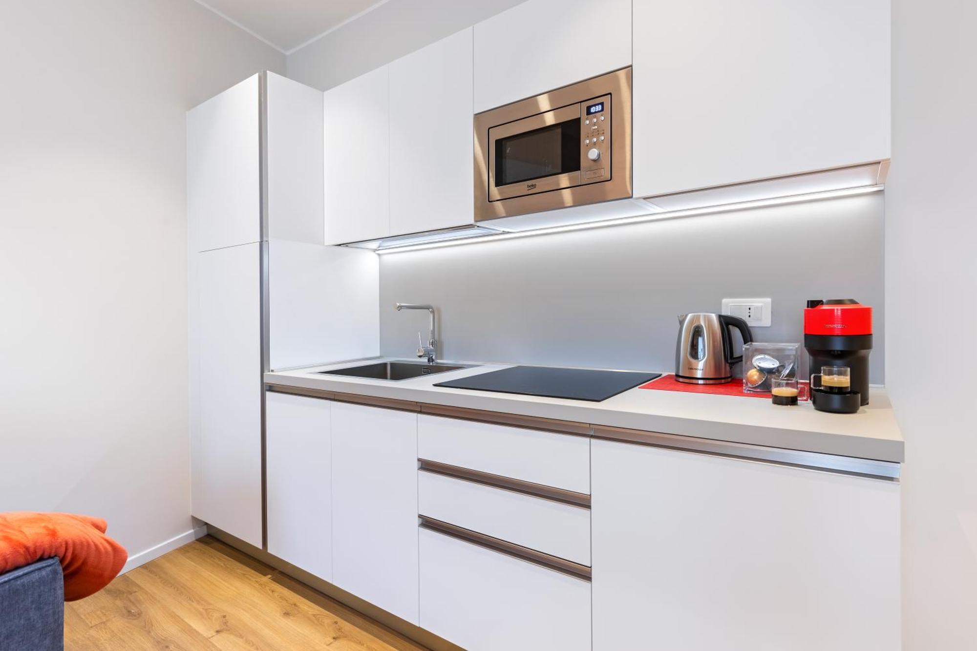 C8 Apartments Asti Luaran gambar