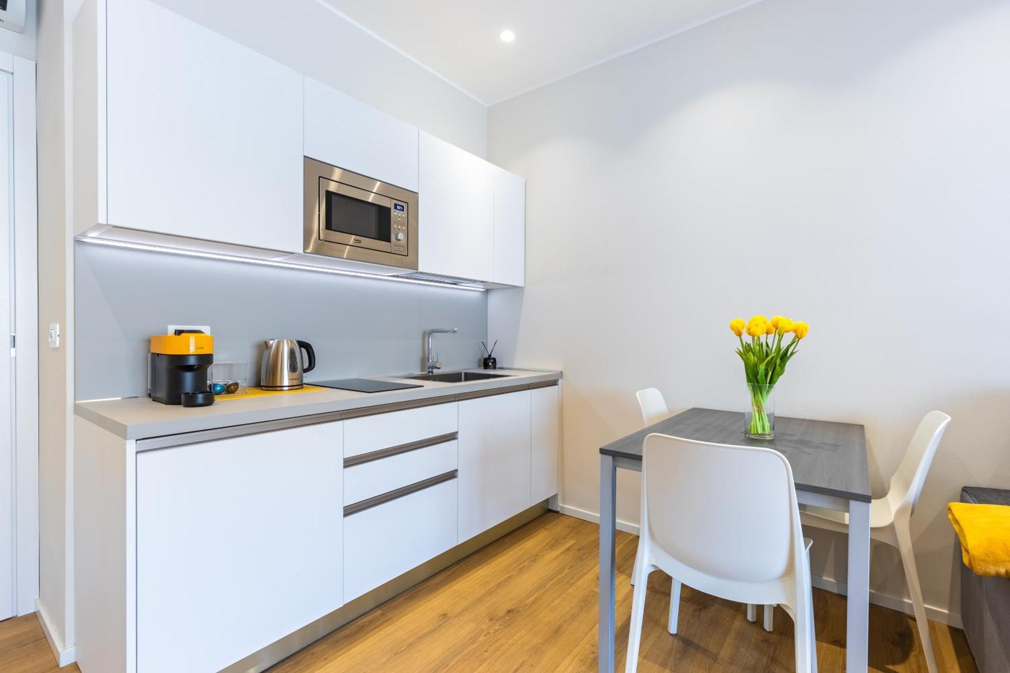 C8 Apartments Asti Luaran gambar